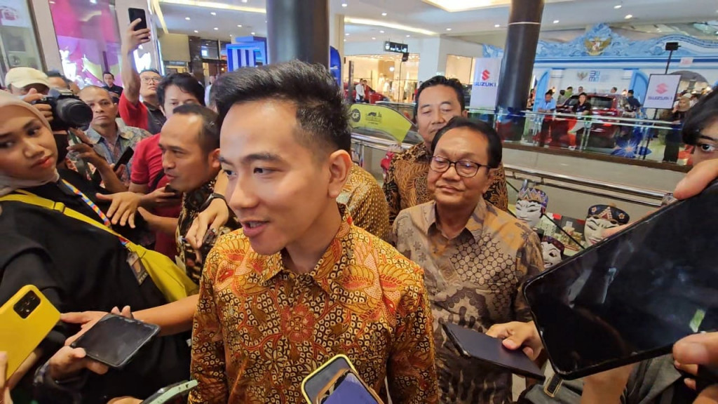 Putusan MA Dinilai Karpet Merah Kaesang Maju Pilgub, Gibran Tolak Komentar