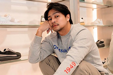 Deva Mahenra Diteror Usai Sebut Dimarahi Artis Senior