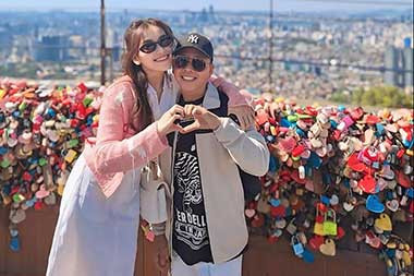 Ayu Ting Ting Mengaku Ingin Membahagiakan Ayahnya