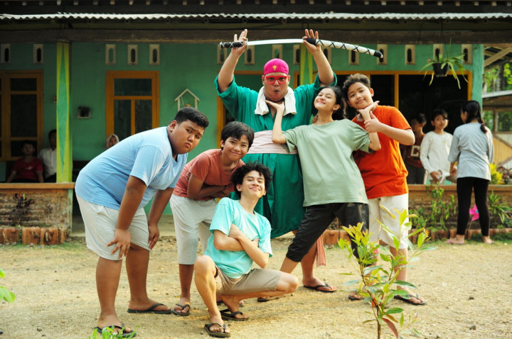 Lestarikan Lagu Anak-Anak Karya Papa T. Bob lewat Film Iyus Jenius