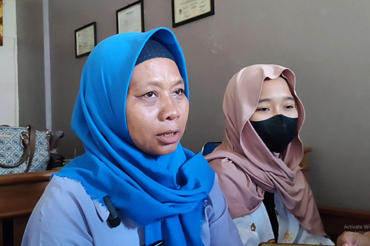 Jenguk Pegi Setiawan, Keluarga Bawa Pisang dan Telur Asin