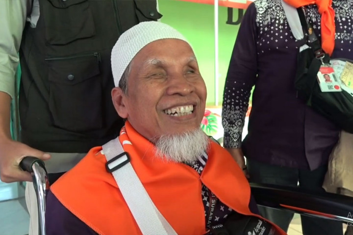Kisah Tukang Pijat Tunanetra Nabung 10 Tahun untuk Naik Haji