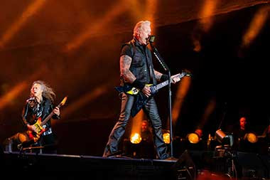 Vokalis Metallica Sering <i>Nggak</i> Percaya Diri