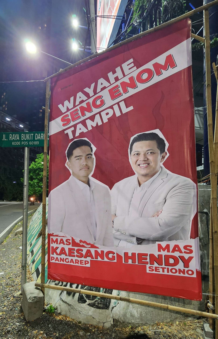 Baliho Kaesang dan Hendy Bertebaran di Kota Surabaya Menjelang Pilkada