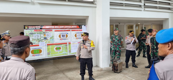 Polisi Peringatkan Penonton Indonesia vs Irak Tak Bawa Flare di GBK