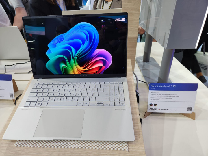 Penampakan Laptop Copilot Plus Asus Vivobook S 15
