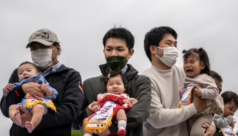 Angka kelahiran di Jepang menurun tajam. Foto: AFP