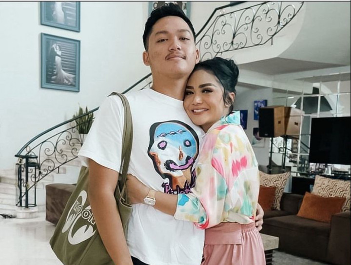 Azriel Hermansyah Tidak Dekat dengan Krisdayanti Sejak Kecil