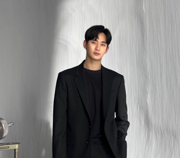 Dijual Hari Ini, Berikut Cara Beli Tiket Fan Meeting Kim Soo Hyun di Sentul