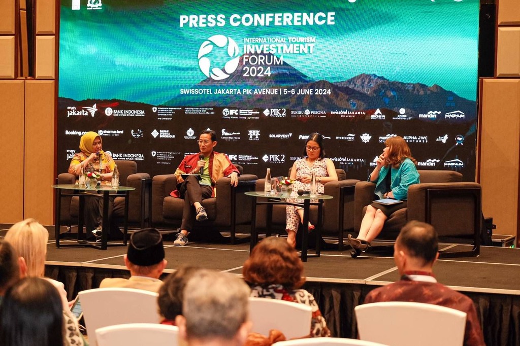 Menparekraf Sandiaga juga melakukan pertemuan dengan perwakilan dari negara Tiongkok.. Dok. Kemenparekraf 