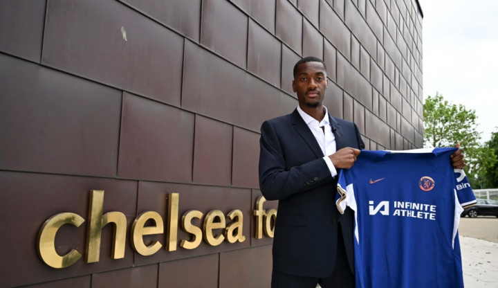 Chelsea Rekrut Bek Fulham