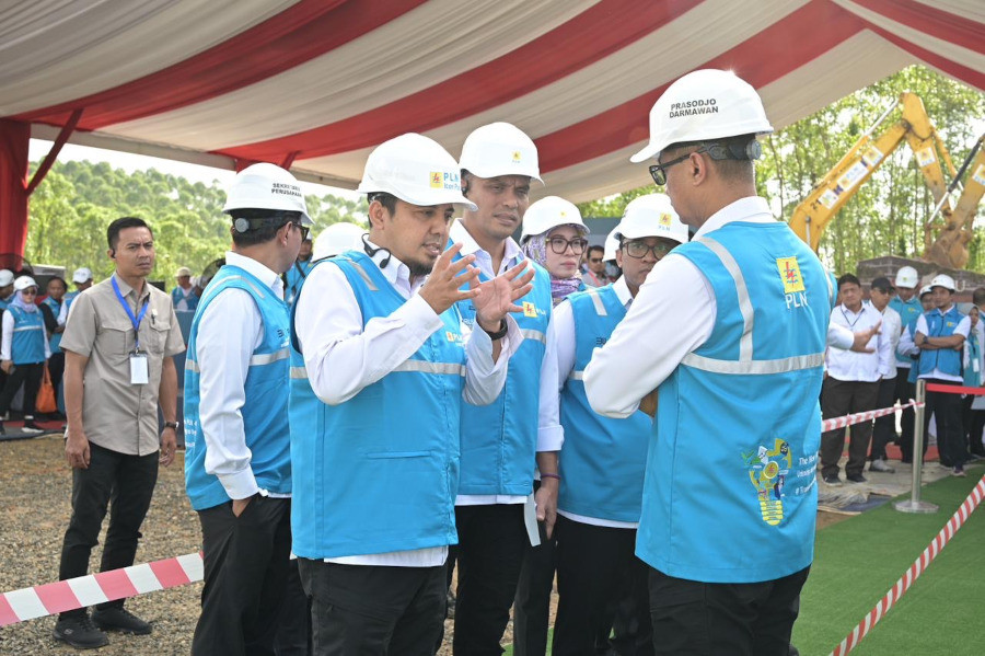 PLN Icon Plus bersama PLN melakukan peletakan batu pertama atau groundbreaking telekomunikasi dan digital center di Ibu Kota Nusantara (IKN). Dok. Istimewa