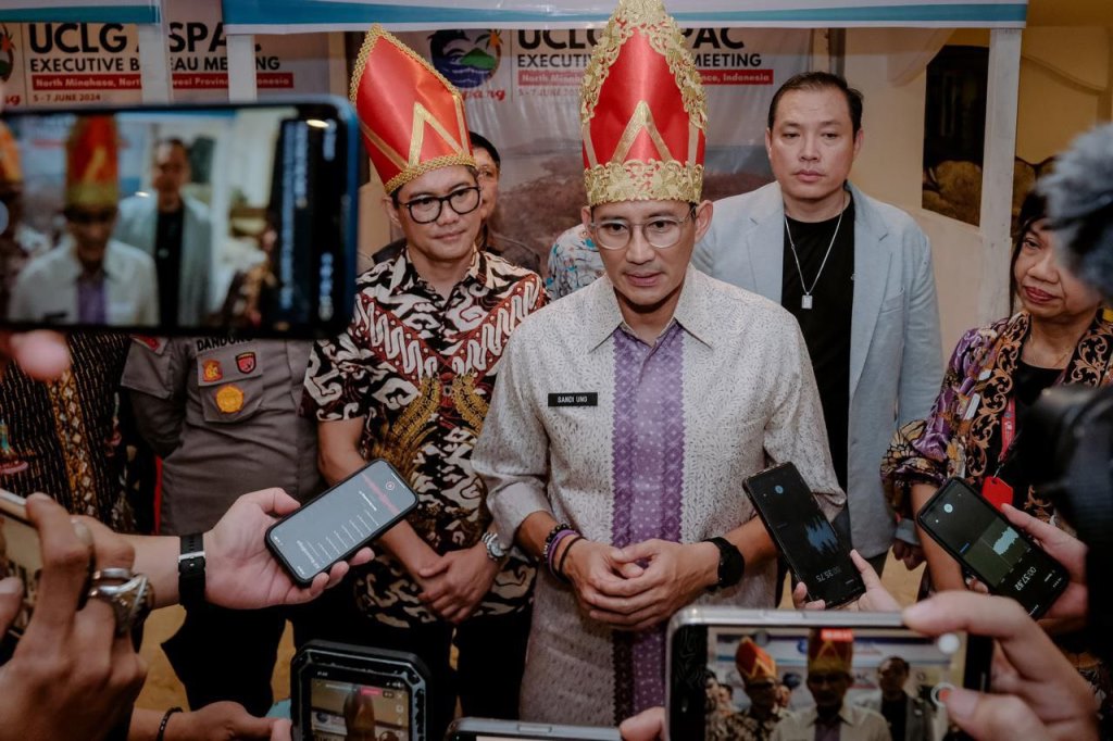 Menparekraf Sandiaga Uno saat menghadiri Likupang Tourism Festival di Likupang, Sulawesi Utara. Dok. Kemenparekraf