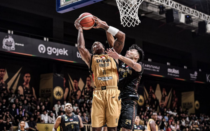 Dewa United Hempaskan Bima Perkasa