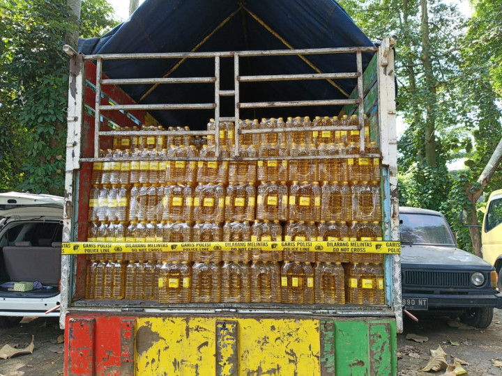 Pabrik Minyakita Palsu di Malang Digerebek, 7 Orang Ditangkap