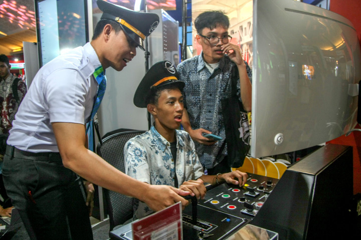 LRT Jakarta Hadirkan Simulator Kereta di Jakarta Fair
