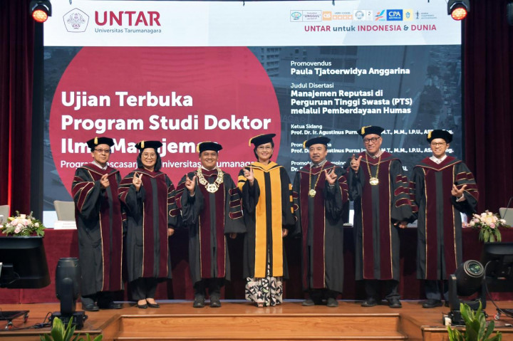 Untar Luluskan 2 Doktor, Salah Satunya Jadi yang Pertama di Ilmu Manajemen