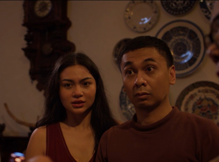 Jadi Suami Istri, Ariel Tatum Keluhkan Sikap Cuek Raditya Dika