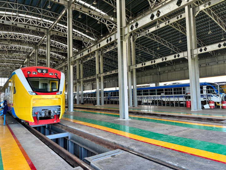Biar <i>Gak</i> Macet, Kemenhub Bakal Bikin Kereta Api Pengangkut Truk Logistik di Sulsel