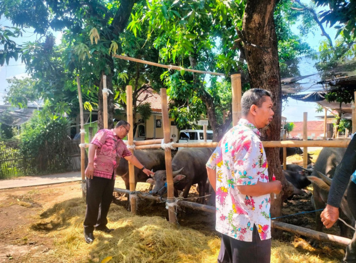 Masyarakat Tangerang Diimbau Tak Pakai Kantong Plastik untuk Wadah Kurban