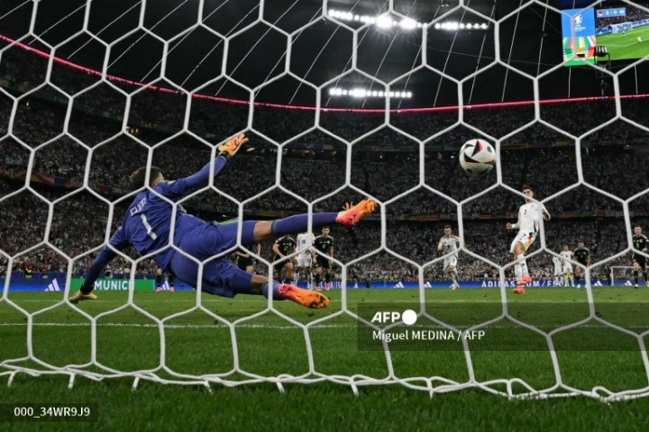 Babak 1, Jerman Unggul 3-0, Seorang Pemain Skotlandia Dikartu Merah