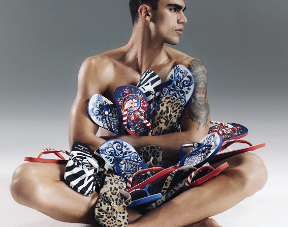Koleksi Dolce&Gabbana x Havaianas. (Foto: Dok. Istimewa)