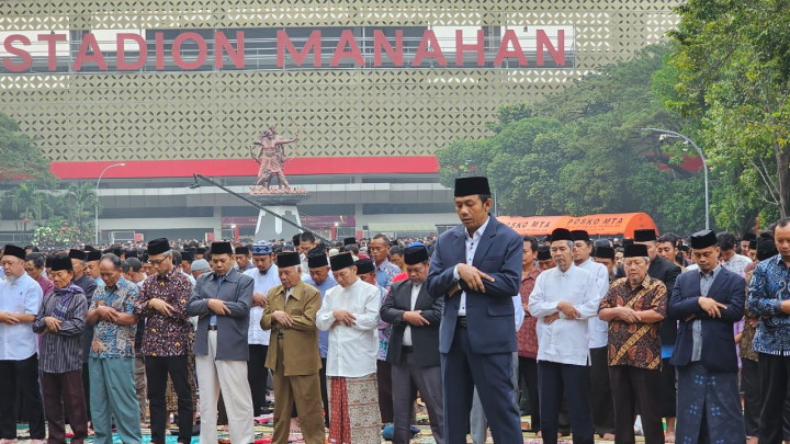 Puluhan Ribu Jemaah MTA Salat Iduladha 2024 di Solo Hari Ini