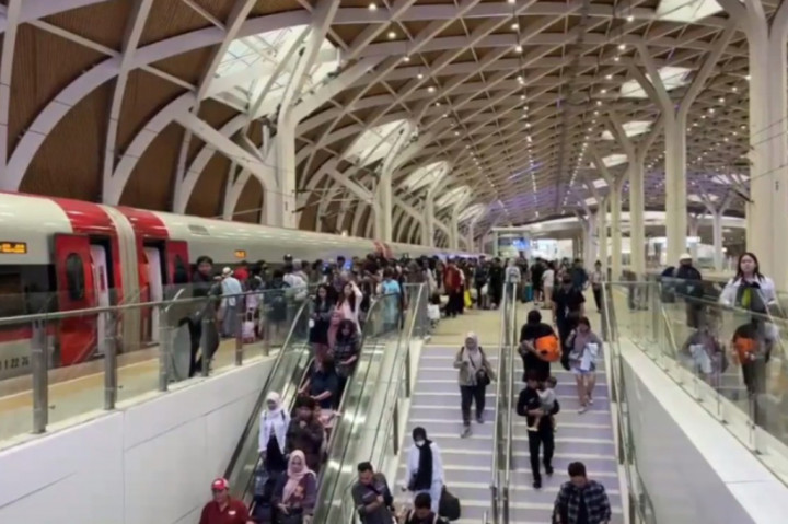 Long Weekend, 75 Ribu Tiket 'Kereta Cepat' Habis Terjual