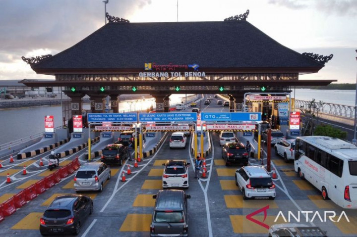 Volume Lalu Lintas Tol Luar Jawa Naik Jelang Iduladha