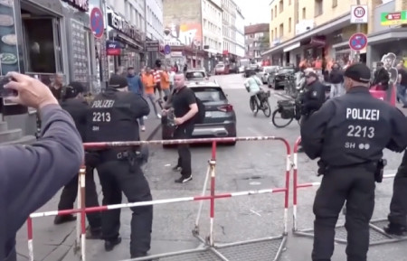 Bawa Kapak, Pria Jerman Ditembak Polisi Sebelum Pertandingan Euro 2024