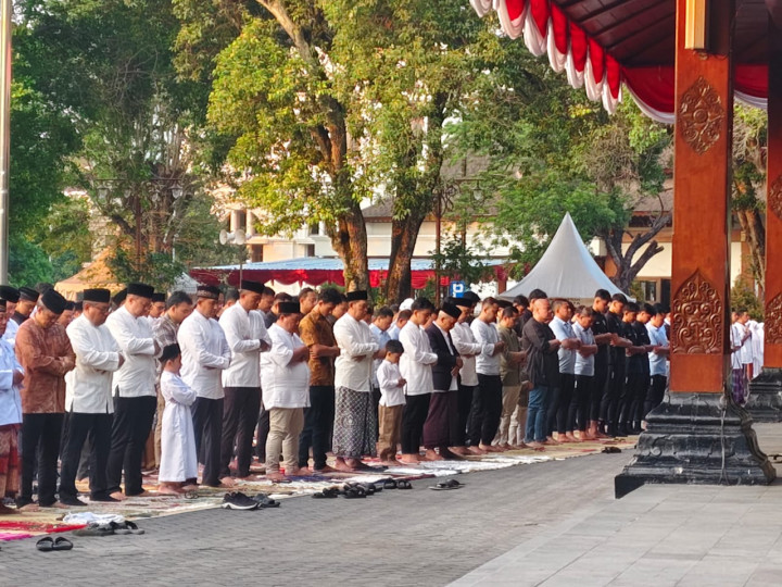 Salat Iduladha Bersama di Solo, Gibran Doakan Timnas U-16 Meraih Hasil Terbaik