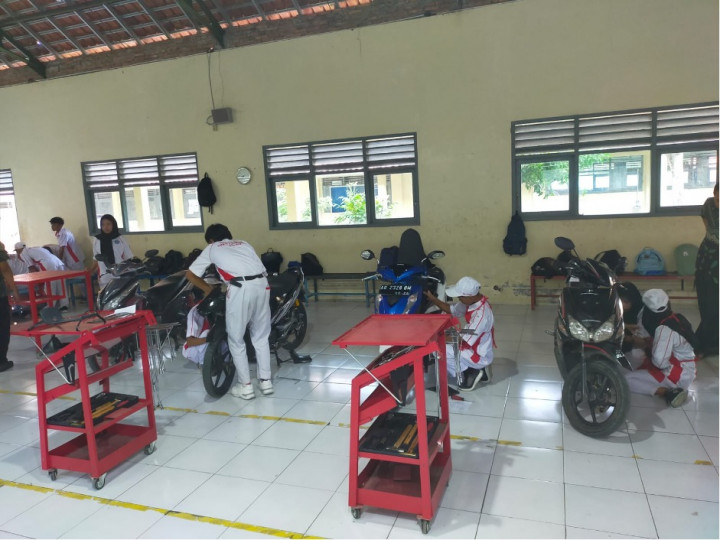 SMKN 1 Juwangi Gandeng Industri Kembangkan Motor Listrik