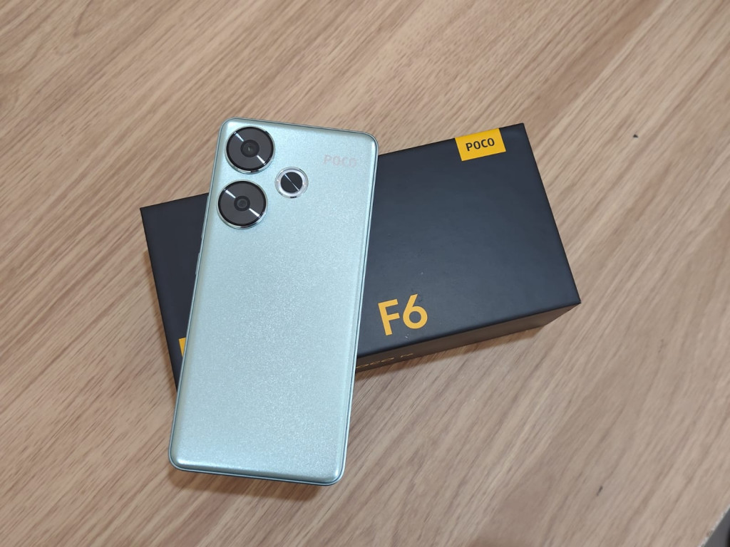 Poco F6.