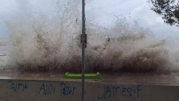 Wilayah Pesisir Maluku Berpotensi Dilanda Banjir Rob