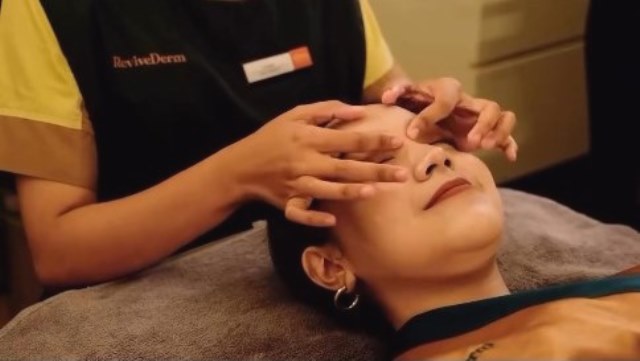ReviveDerm, Facial Studio Erha yang Berikan Kamu Kecantikan dan Rileksasi