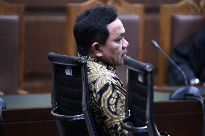 Achsanul Qosasi Divonis 2,5 Tahun Penjara