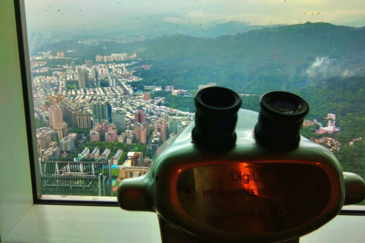 Menikmati Pemandangan Taiwan dari Gedung Pencakar Langit Taipei 101