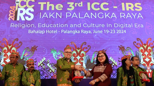 The 3rd ICC-IRS Bahas Pentingnya Digitalisasi pada Perguruan Tinggi Keagamaan Kristen