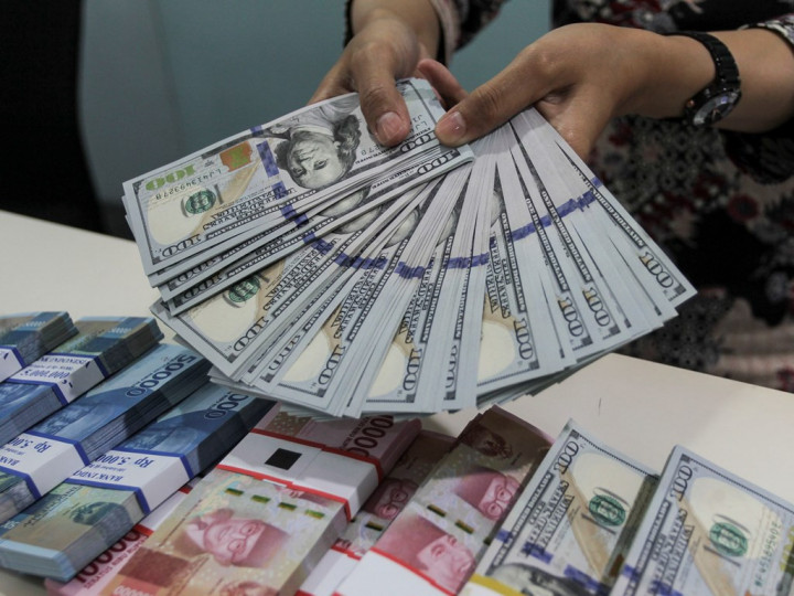 Minggu Ini Ditutup Melemah ke Rp16.450/USD, Bagaimana Nasib Rupiah Pekan Depan?