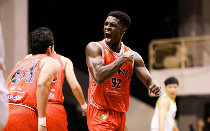 Rajawali Medan Redam Perlawanan Pacific Caesar Surabaya