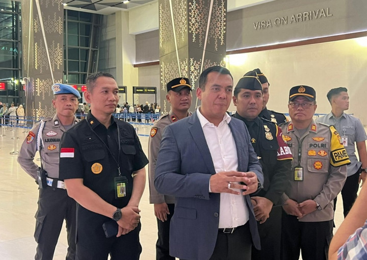 Imigrasi Bandara Soetta Tambah 100 Personel Atasi Antrean Panjang Imbas Server Mati