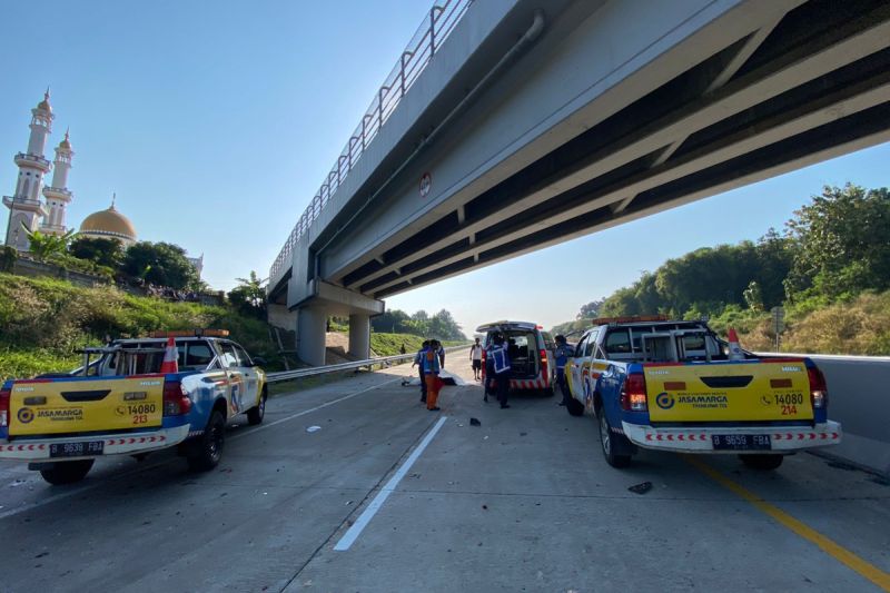 Ini Identitas 4 Korban Tewas Kecelakaan Pajero Tabrak Truk di Tol Semarang-Batang