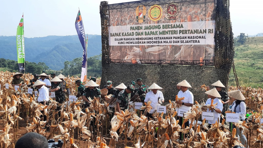 Suasana peresmian sekolah SMK Pertanian di wilayah Ciemas, Sukabumi, Jawa Barat. Dokmentasi/ istimewa