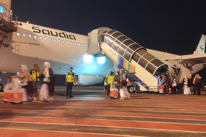 Kloter Pertama Haji Debarkasi Surabaya Tiba di Bandara Juanda