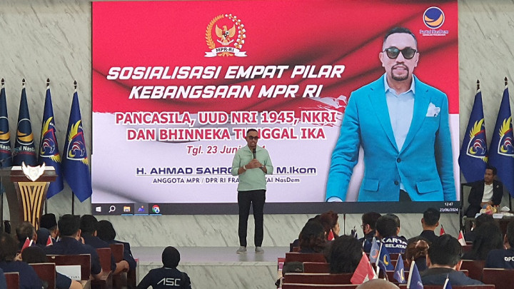 Sahroni Sebut Melawan Ridwan Kamil di Pilgub Jakarta Mudah, Ini Alasannya