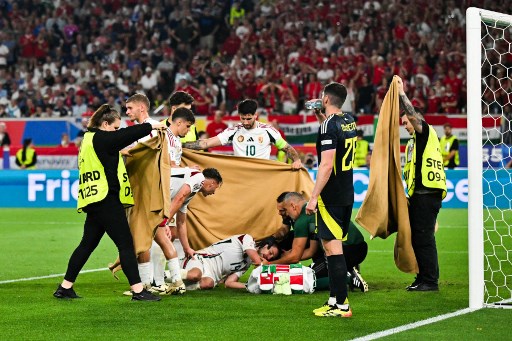 Kolaps di Laga Skotlandia vs Hungaria, Barnabas Varga Alami Gegar Otak dan Patah Tulang