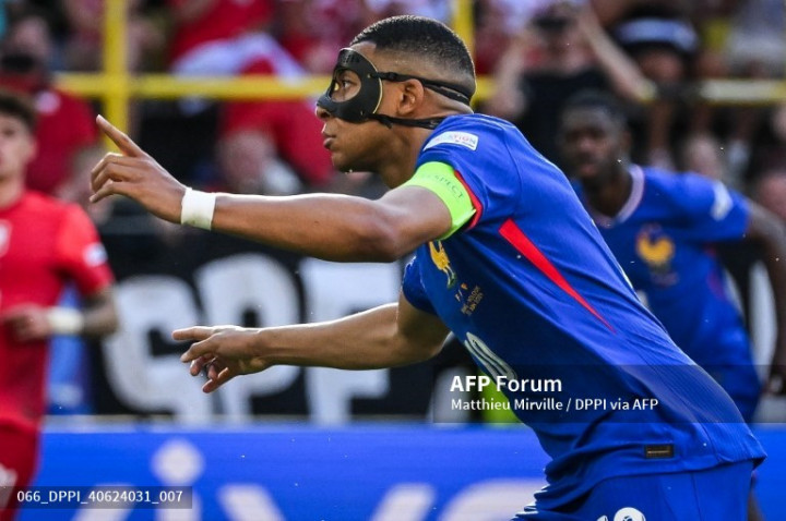 Prancis Vs Polandia: Mbappe dan Lewandowski Cetak Gol dari Titik Putih