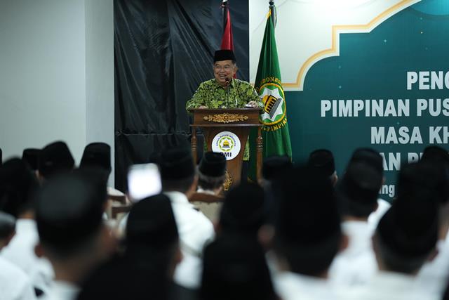 Lantik DMI, JK Ingin Peran Masjid Diperkuat