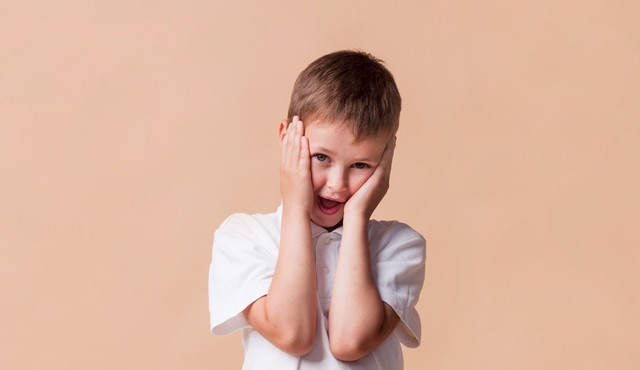 Orang tua perhatikan saat si kecil terkena hernia. (Foto: Ilustrasi/Dok. Freepik.com)