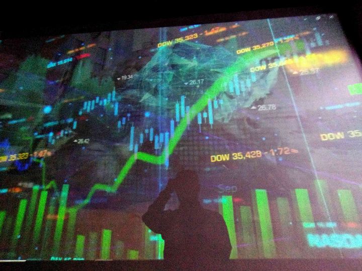 Dibuka Meroket, IHSG Bakal Tembus Level 7.000 Lagi?